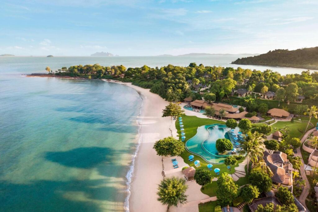 بهترین هتل‌های پوکت برای اقامت The Naka Island, a Luxury Collection Resort & Spa, Phuket