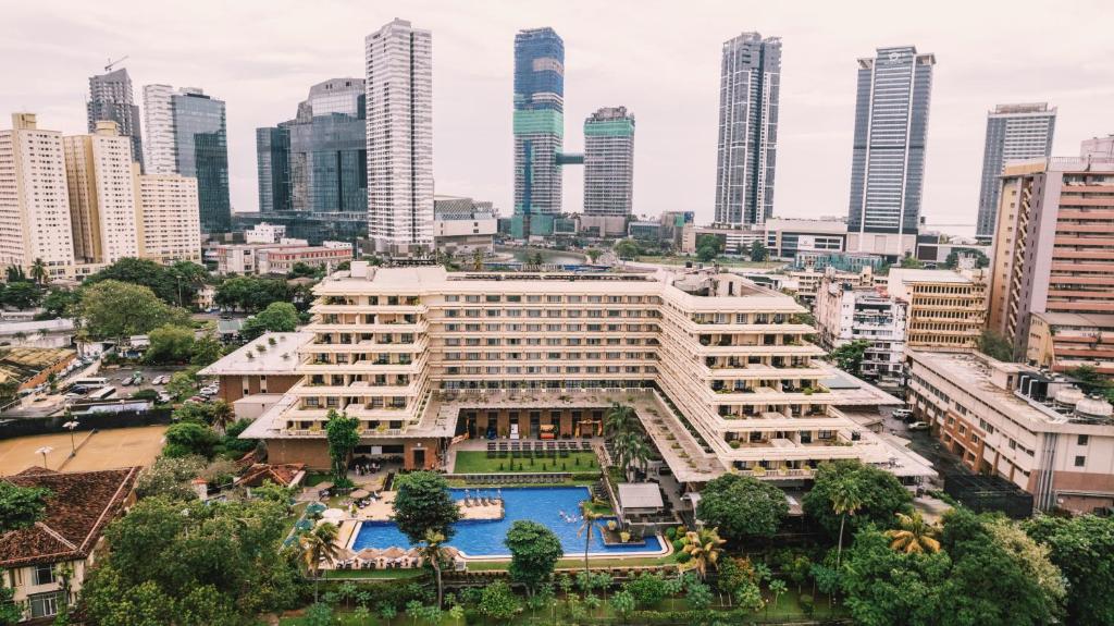 هتل سینامون لیک ساید کلمبو