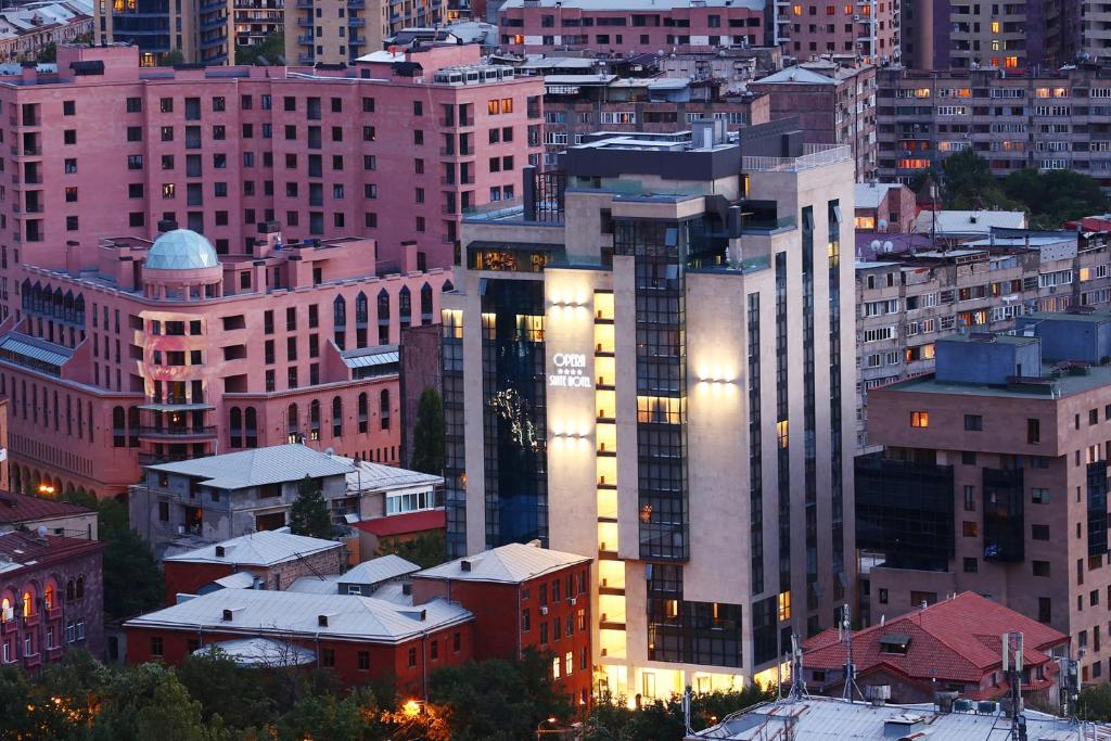 هتل اپرا سوئیت ایروان